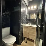 La Mezza De *
